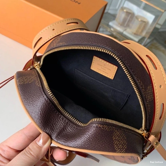 Repladies CHAPEAU BOITE PETITE Louis Vuitton 0812